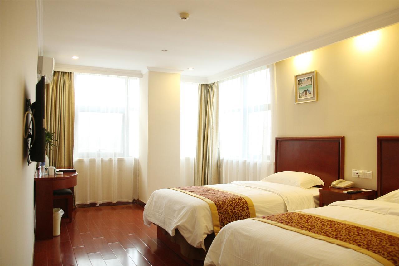 Greentree Changping District Nankou Town Train Station Shell Hotel 2*