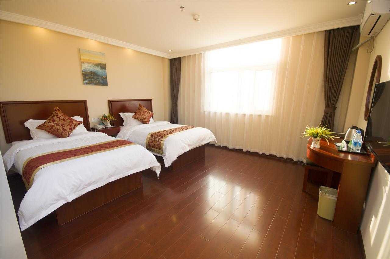 Greentree Changping District Nankou Town Train Station Shell Hotel 2*